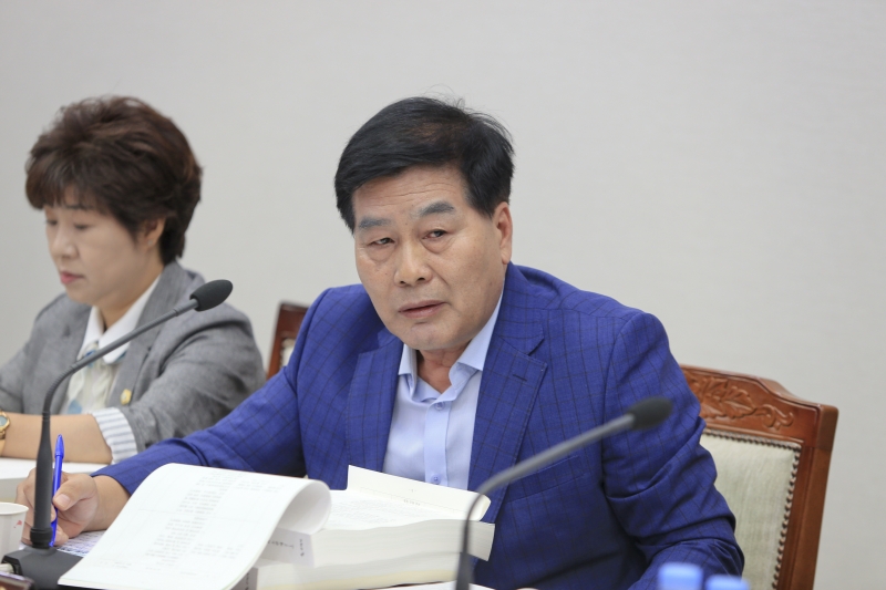 20180905-047[AP7U0243-제225회 정례회 기획행정위원회 소관 행정사무감사 활동.JPG