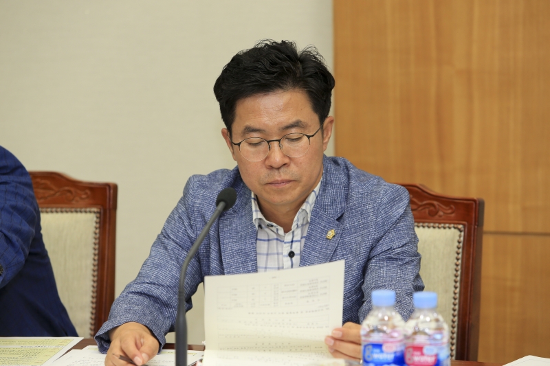 20180906-018[AP7U0455-제225회 정례회 기획행정위원회 소관 행정사무감사 활동.JPG