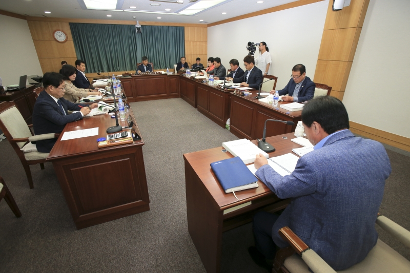 20180906-038[AP7U0406-제225회 정례회 산업건설위원회 소관 행정사무감사 활동.JPG