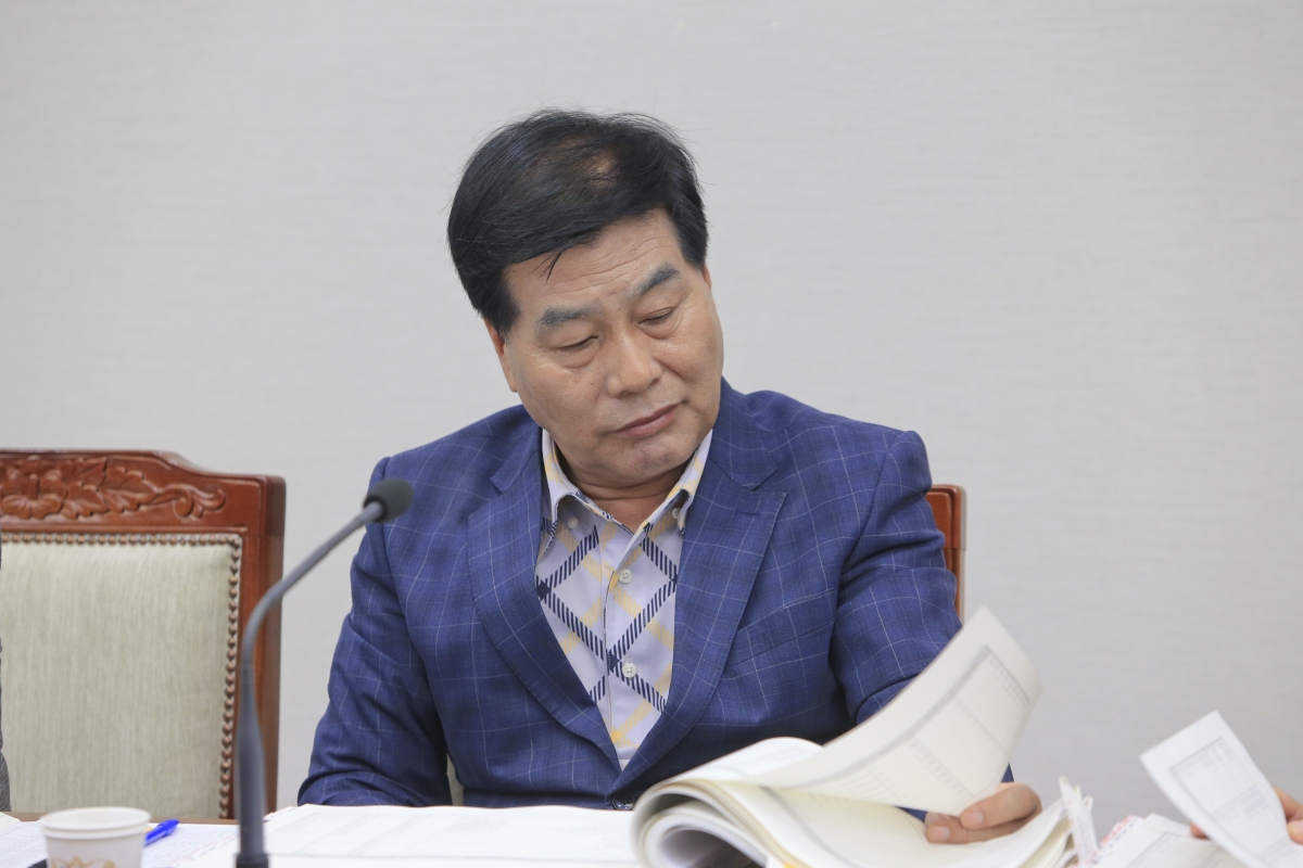 20180917-014[AP7U1273-제225회 정례회 기획행정위원회 소관 2018년도 추가경정예산안 예비심사.JPG