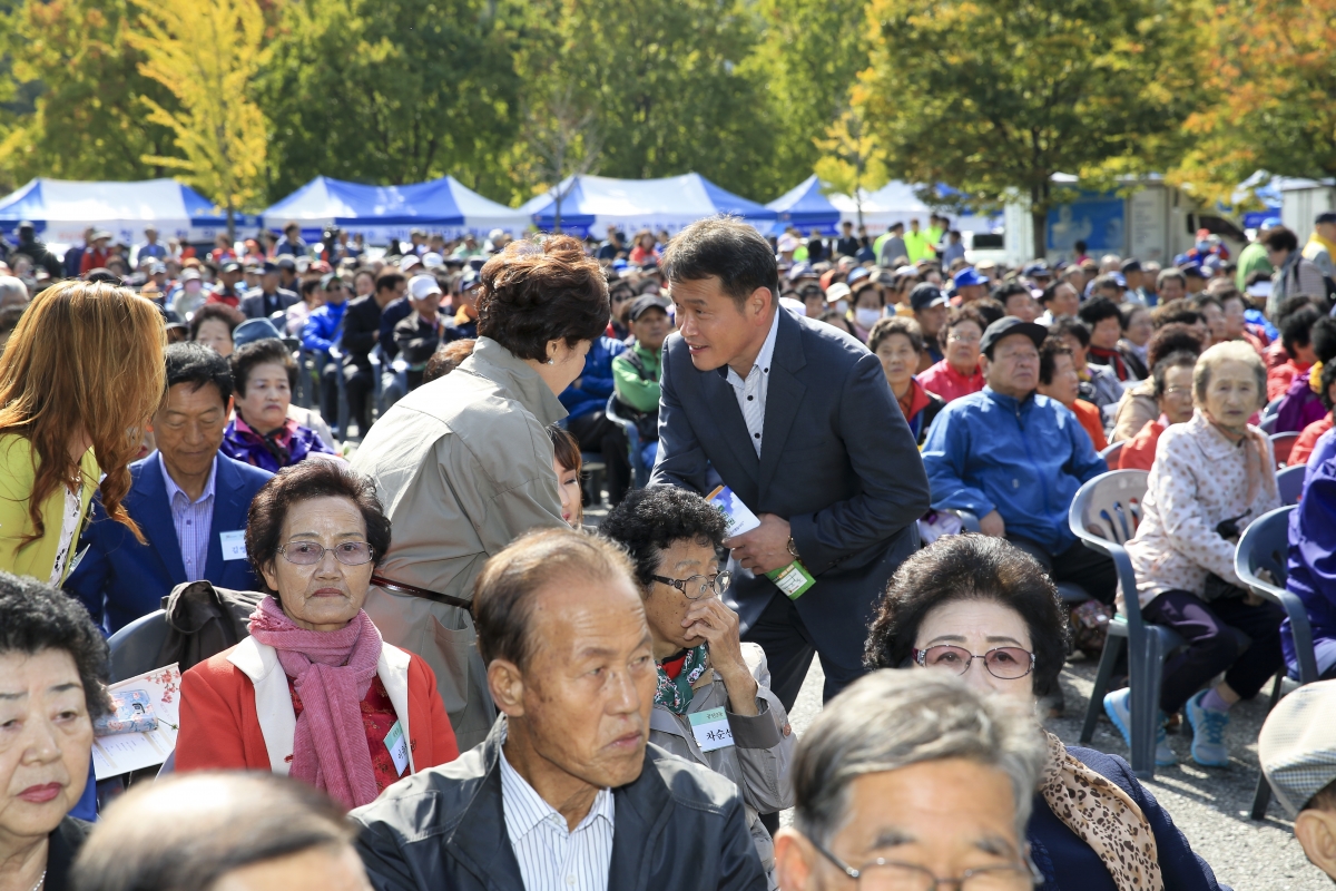 20181010-020[AP7U2807-제22회 노인의 날 기념행사.JPG