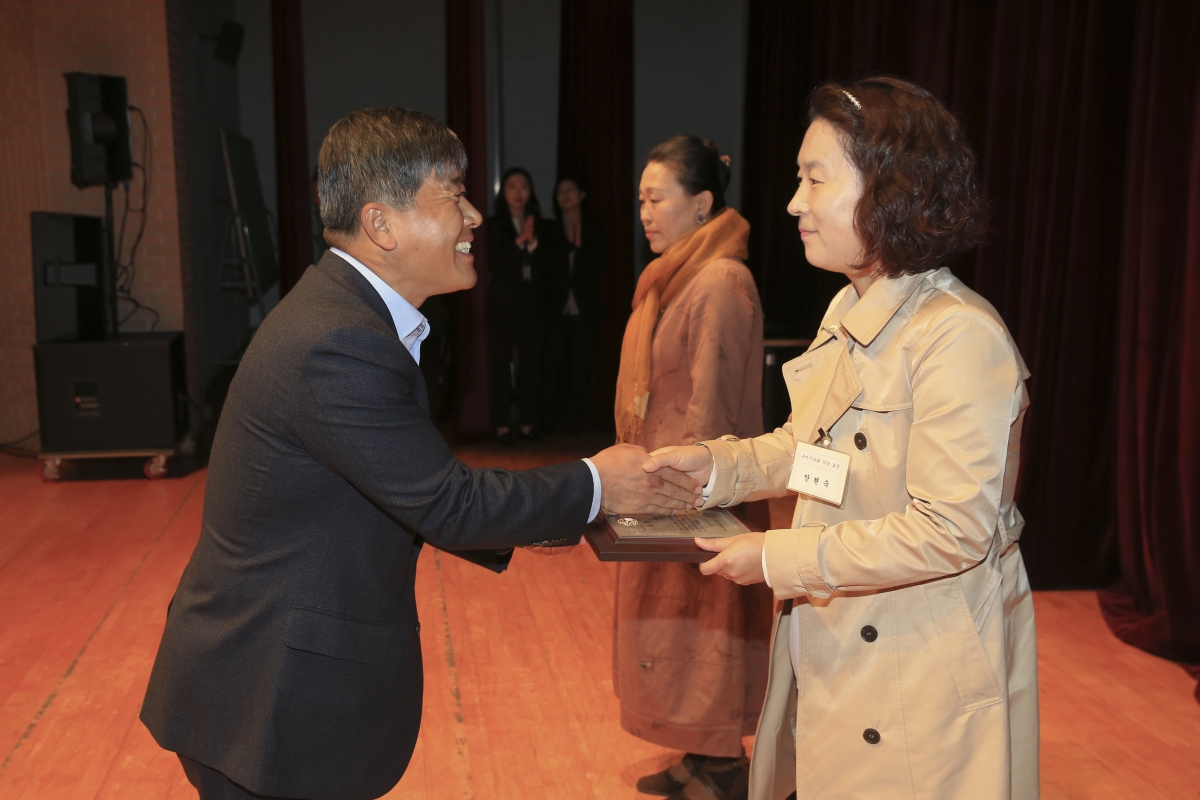 20181018-020[AP7U3551-2018 문화의 날 기념식.JPG