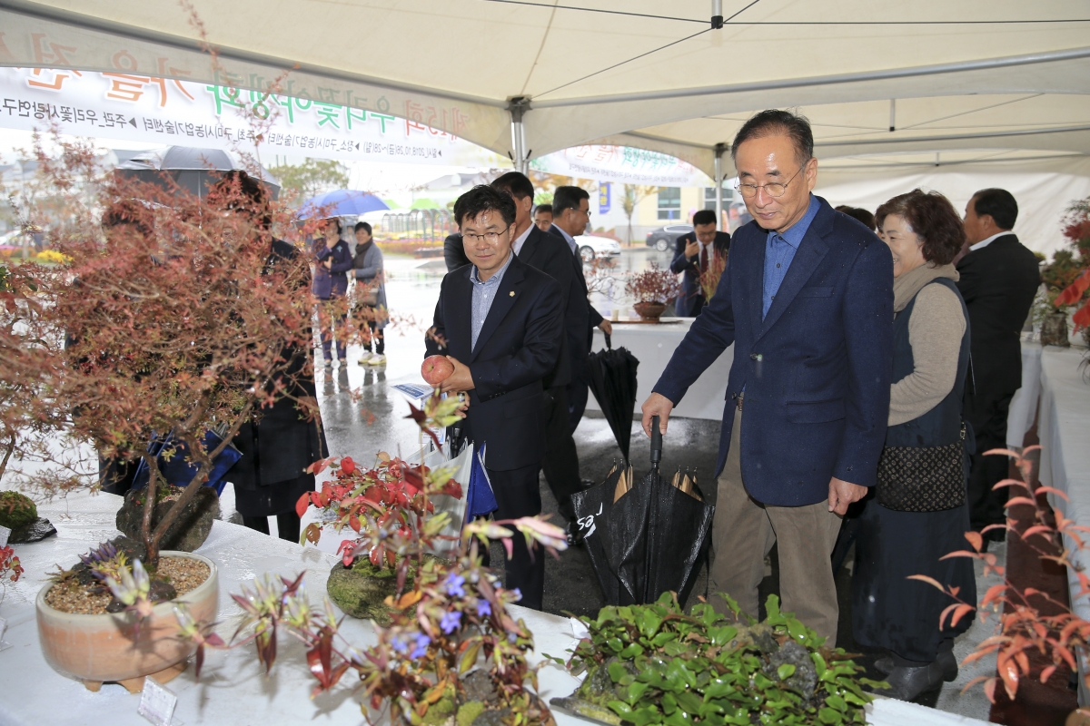 20181026-107[AP7U4664-미래농업교육관 준공식 및 농촌여성작품 전시회.JPG