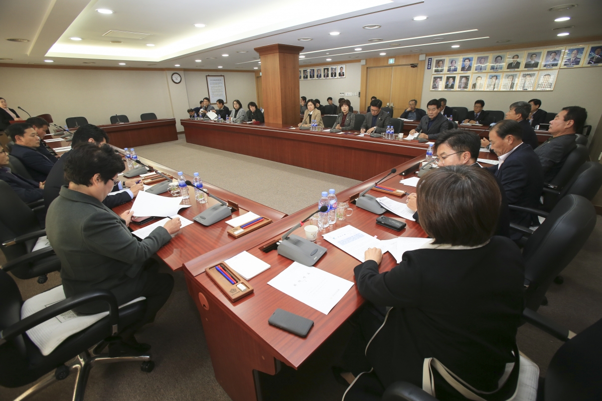 20181030-002[AP7U5019-전체의원 간담회.JPG