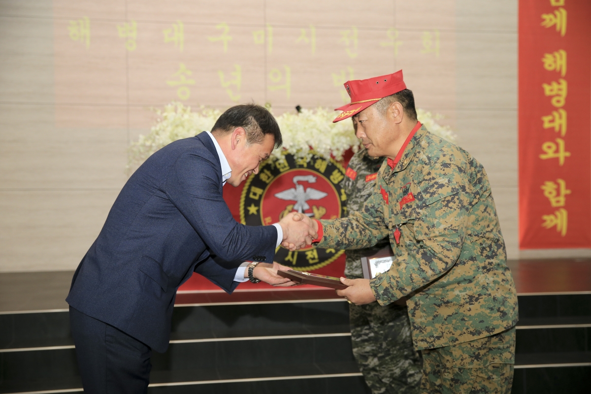 20181207-015[AP7U9304-2018 해병대구미전우회 송년의 밤.jpg