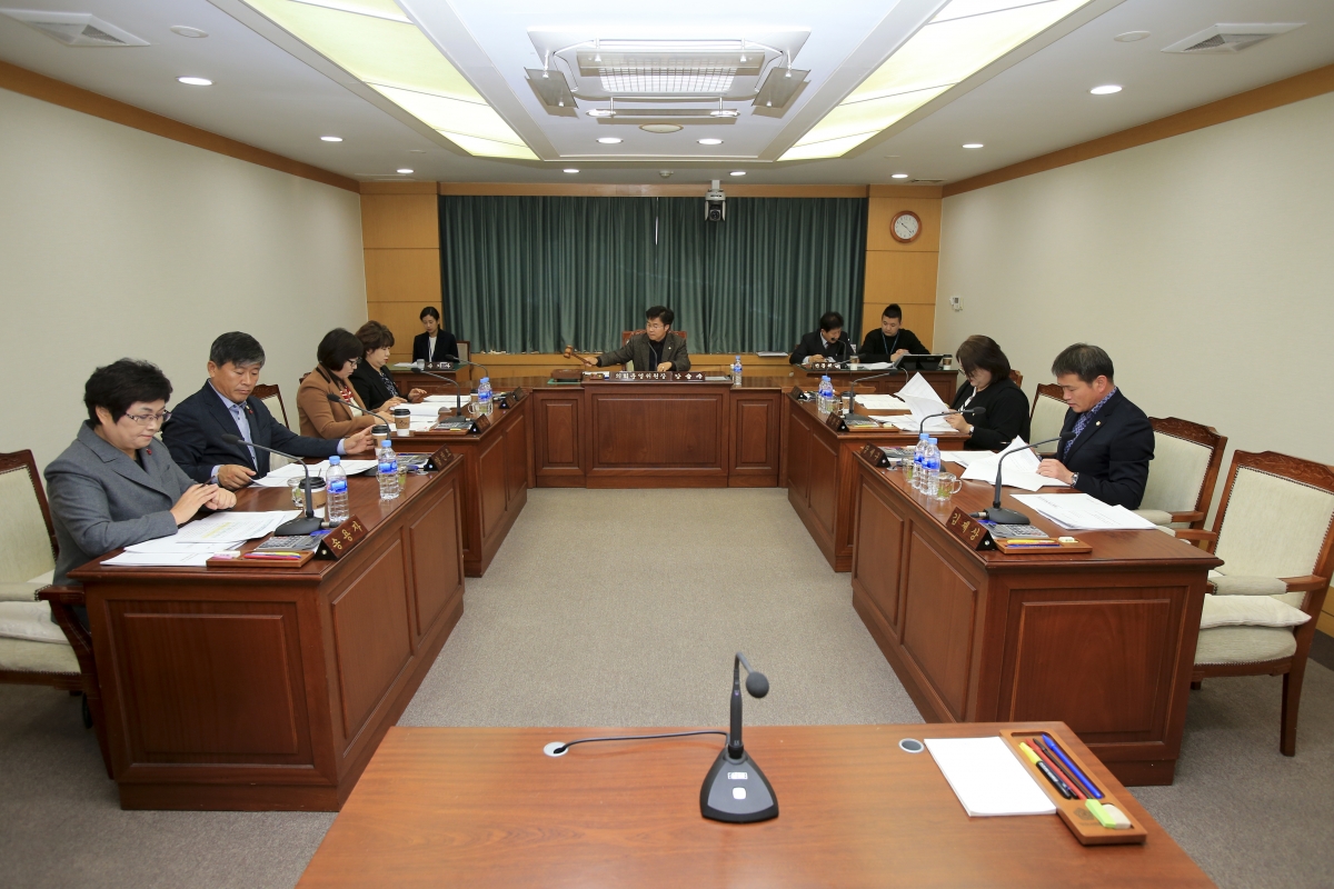 20181212-009[AP7U9507-제227회 제2차 정례회 의회운영위원회 소관 제3회 추가경정예산안 예비심사 활동.jpg