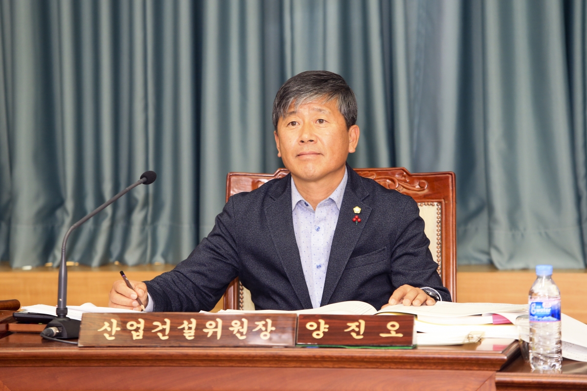 20181212-023[AP7U9522-제227회 제2차 정례회 산업건설위원회 소관 제3회 추가경정예산안 예비심사 활동.jpg