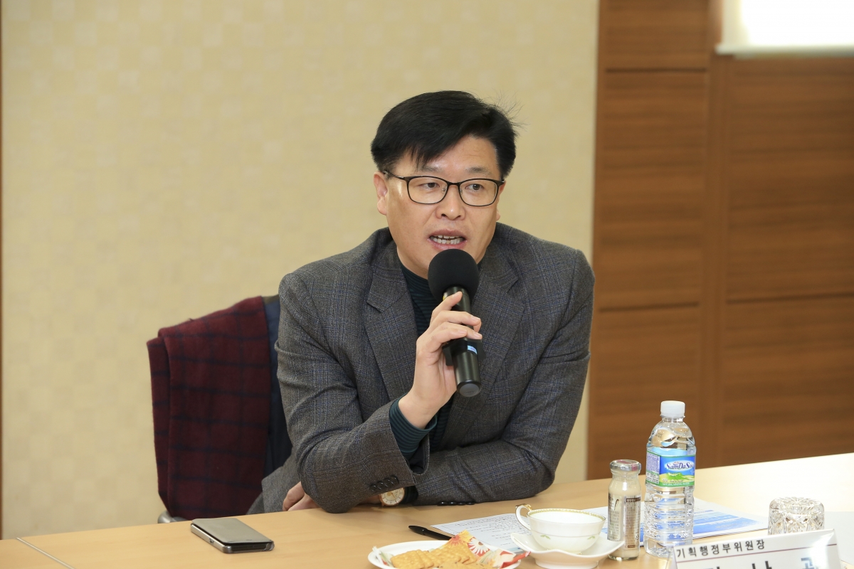 20190129-016[AP7U1993-제228회 임시회 기획행정위원회 대구경북영어마을 현장방문.jpg