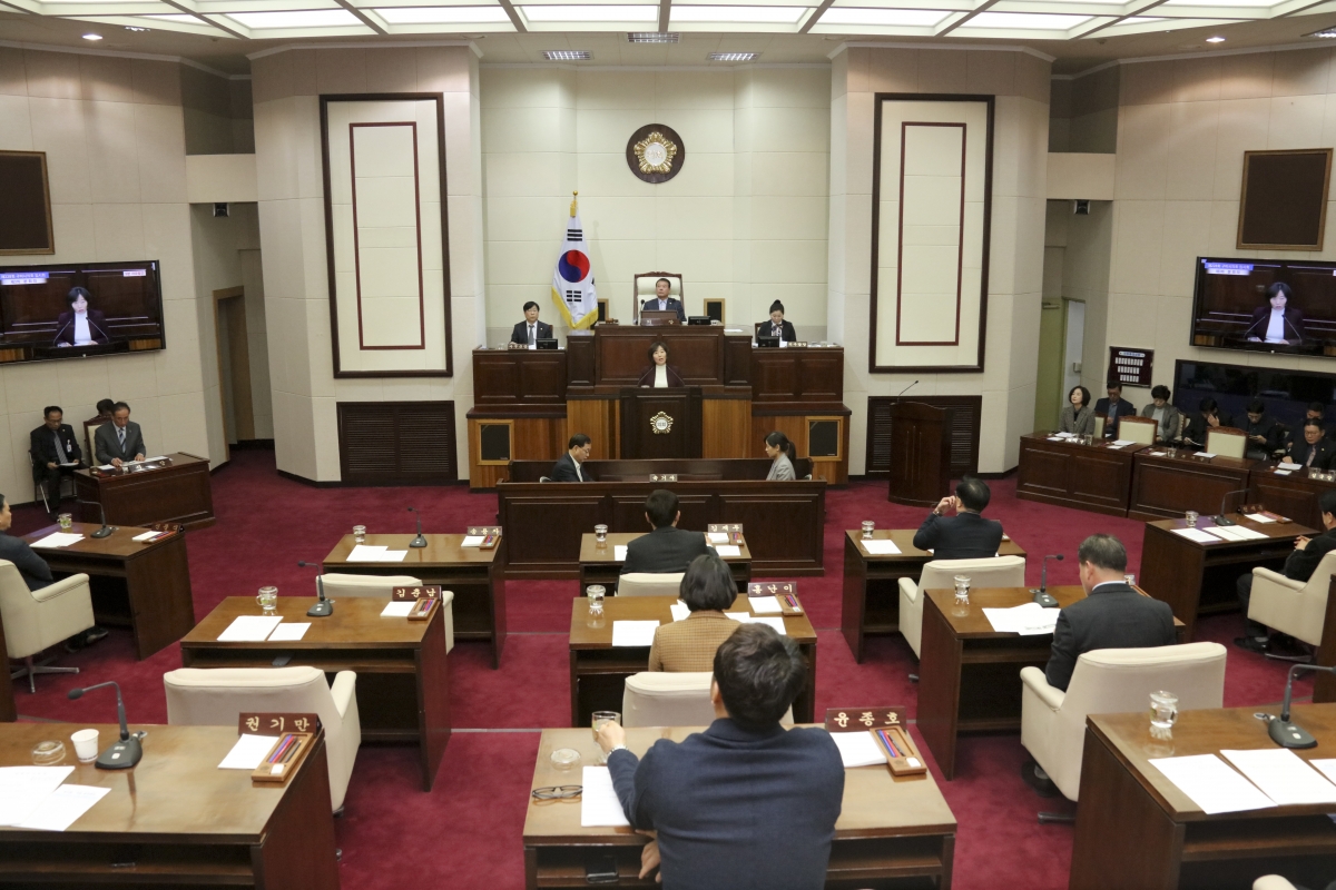 20190131-008[IMG_3103-제228회 임시회 제3차 본회의시 김춘남 기획행정위원장 5분 자유발언.jpg