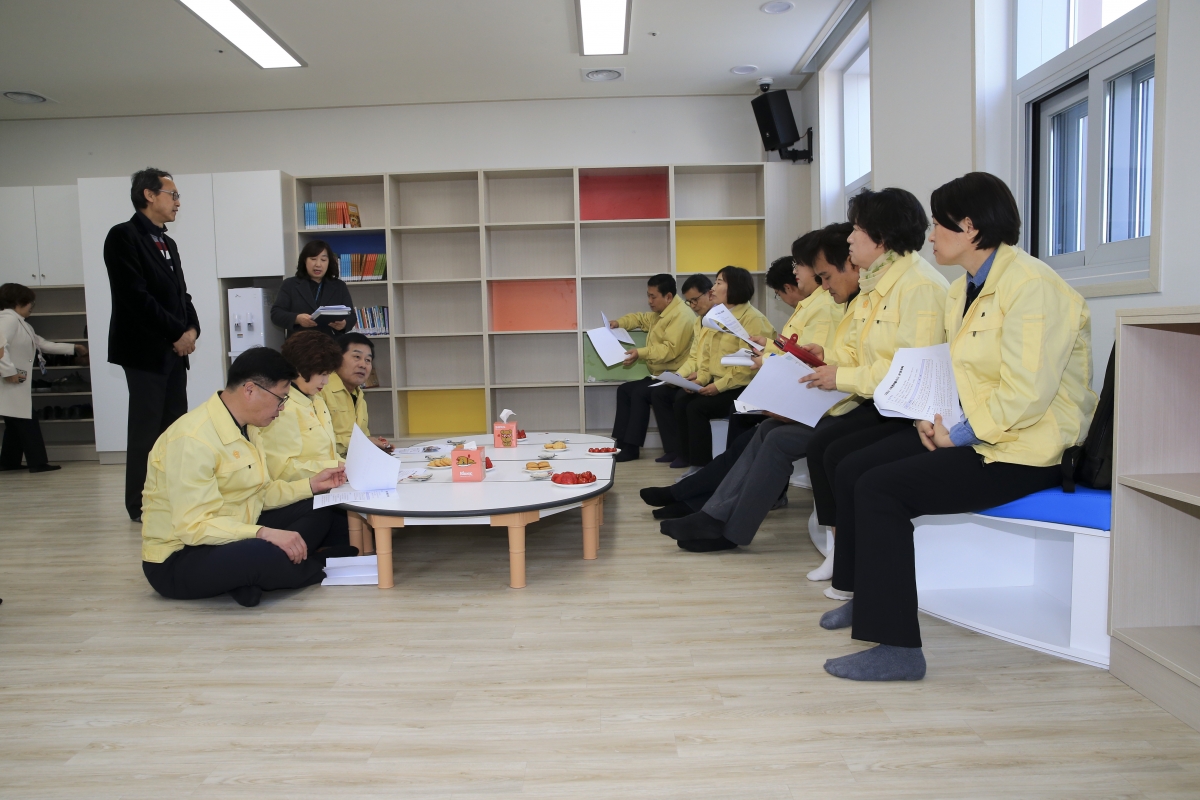 20190312-047[AP7U3638-제229회 임시회 기획행정위원회 구미시 가족행복플라자 방문.jpg