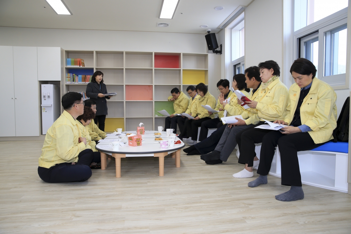20190312-053[AP7U3657-제229회 임시회 기획행정위원회 구미시 가족행복플라자 방문.jpg