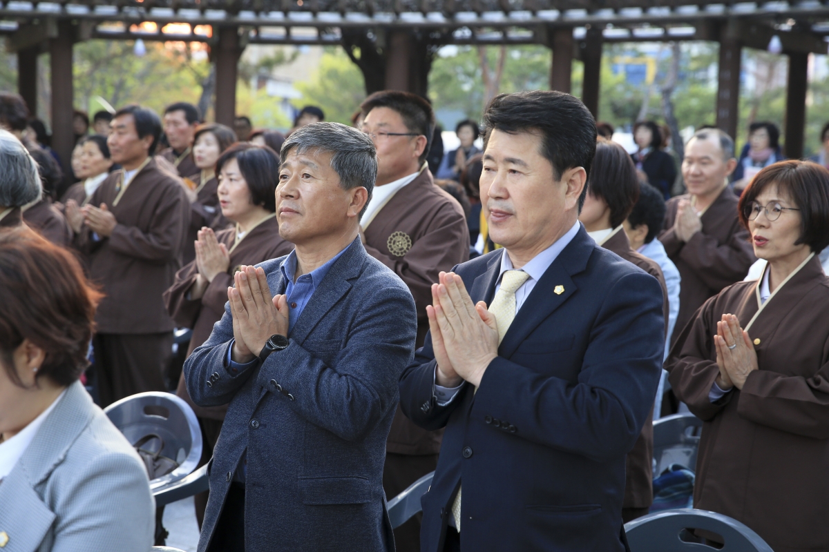 20190412-057[AP7U5515-불기 2563년 부처님 오신 날  봉축 점등식.jpg