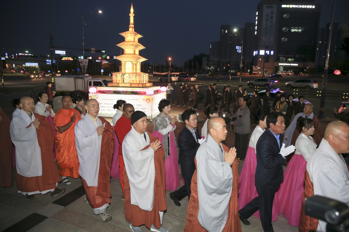20190412-086[AP7U5578-불기 2563년 부처님 오신 날  봉축 점등식.jpg