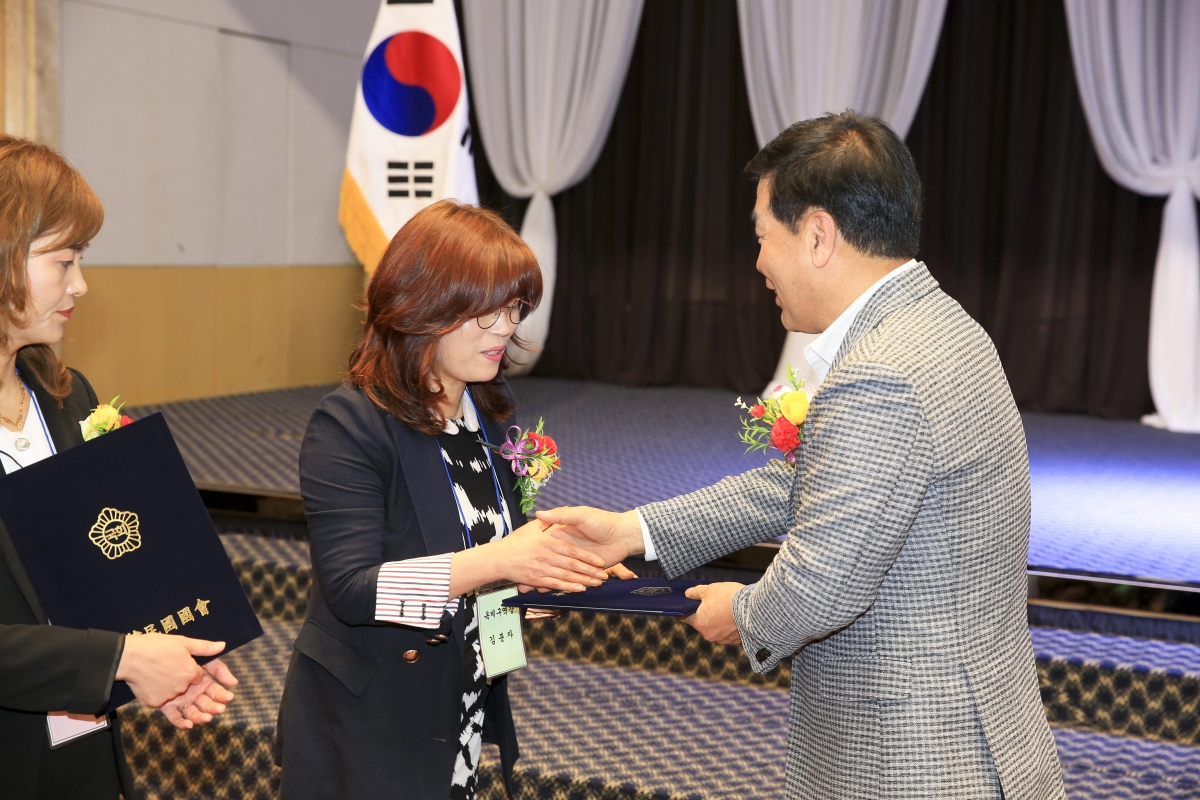 20190423-021[AP7U6248-2019 대한미용사회 구미시지부 정기총회.jpg