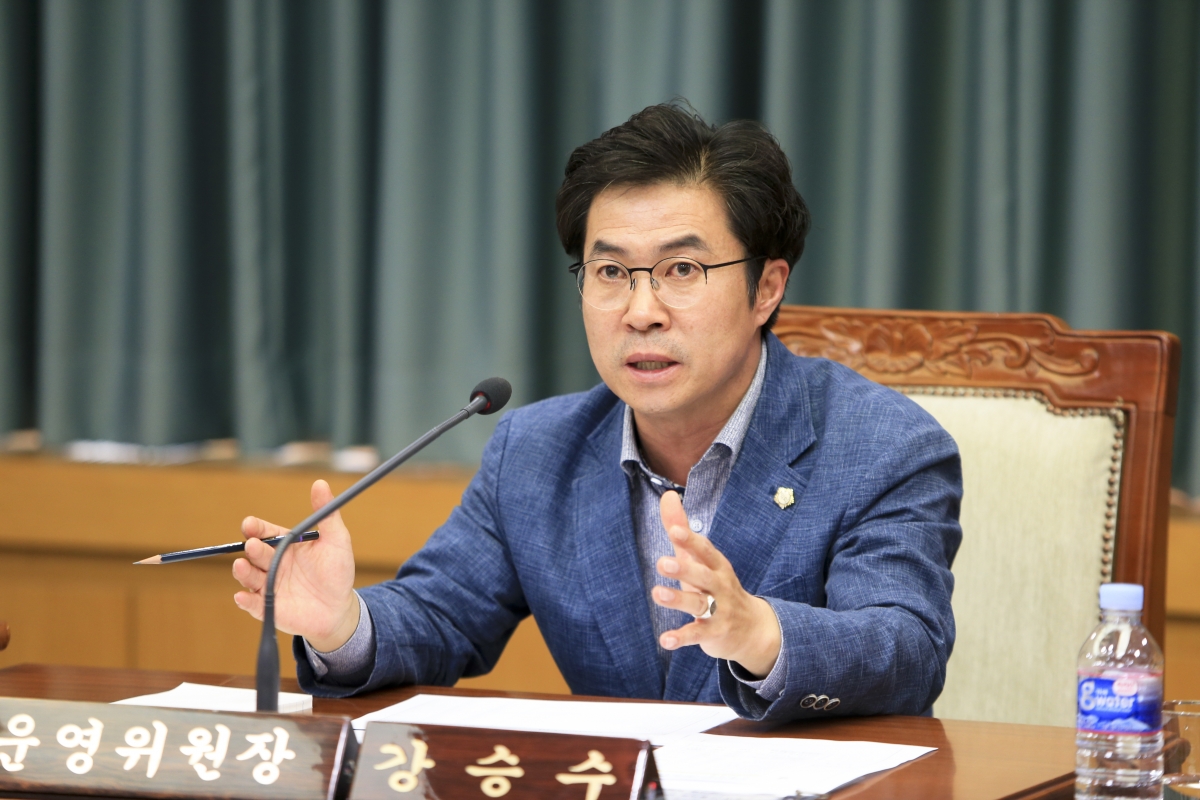 20190426-009[AP7U6470-제230회 임시회 의회운영위원회 소관 2019년도 제1회 추가경정예산안 예비심사.jpg