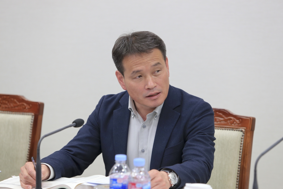 20190426-070[AP7U6657-제230회 임시회 산업건설위원회 소관 2019년도 제1회 추가경정예산안 예비심사.jpg