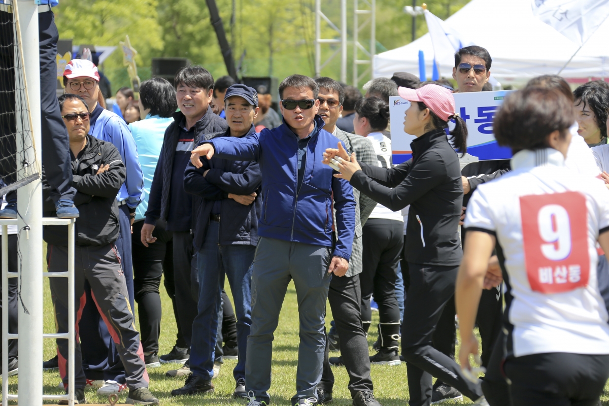 20190427-068[AP7U6861-제27회 LG기 주부배구대회.jpg
