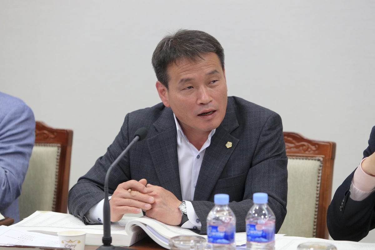 20190430-049[AP7U7159-제230회 임시회 예산결산특별위원회 2019년도 제1회 추가경정예산안 심사.jpg