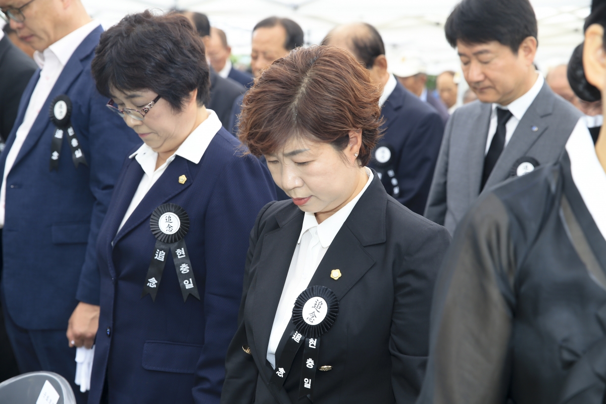 20190606-051[AP7U9030-제64회 현충일 추념식.jpg