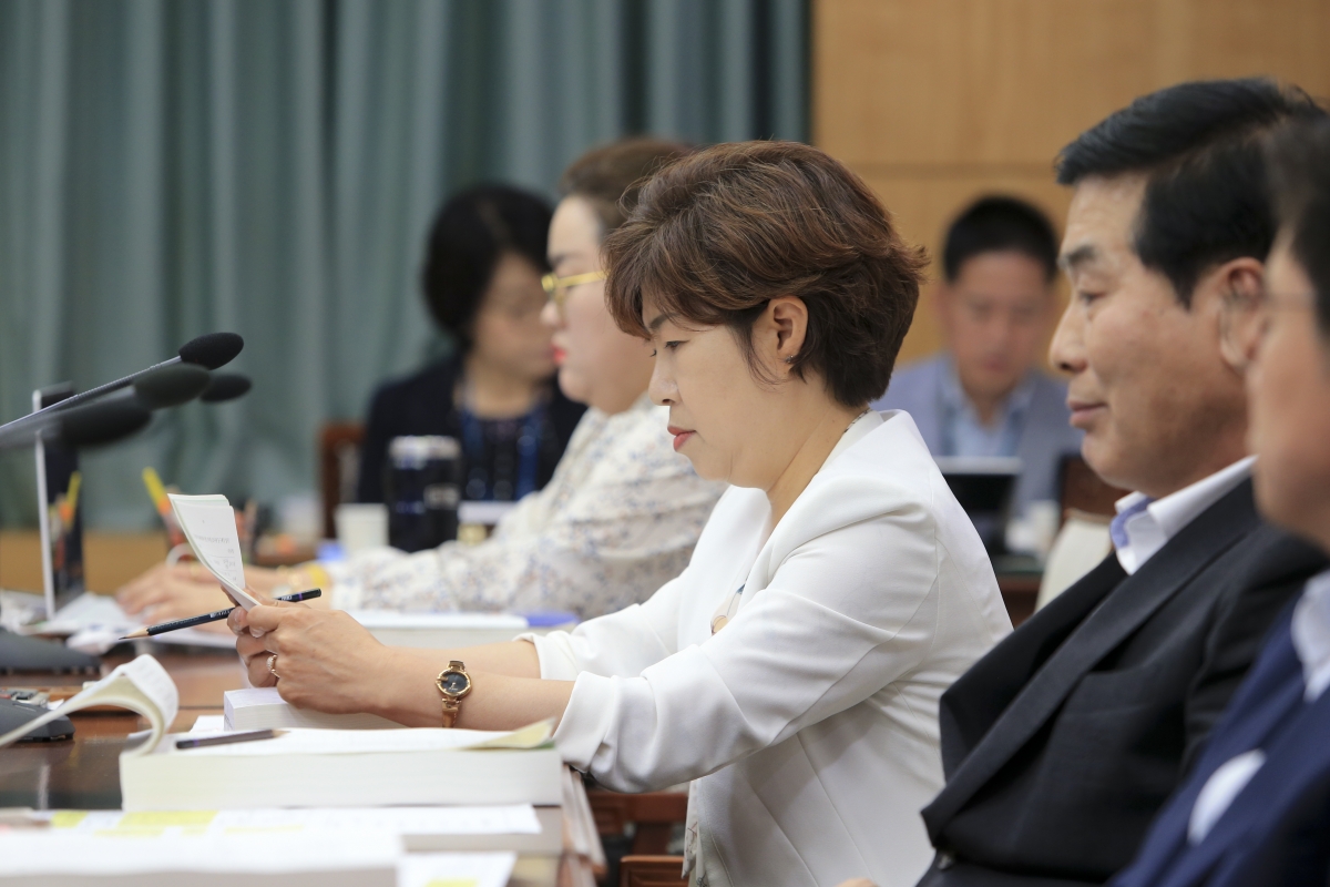 20190604-063[AP7U8748-제231회 정례회시 기획행정위원회 소관 행정사무감사 활동.jpg