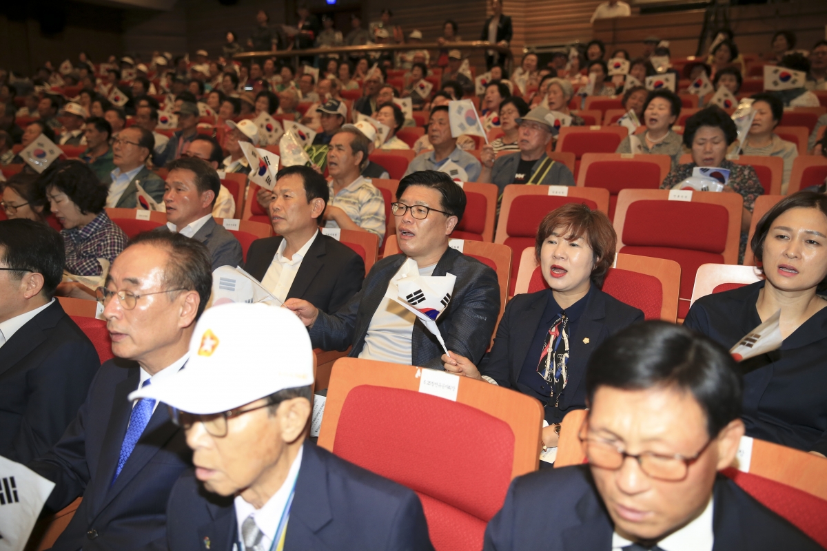 20190625-029[AP7U9667-6.25전쟁 제69주년 호국보훈 기념행사.jpg