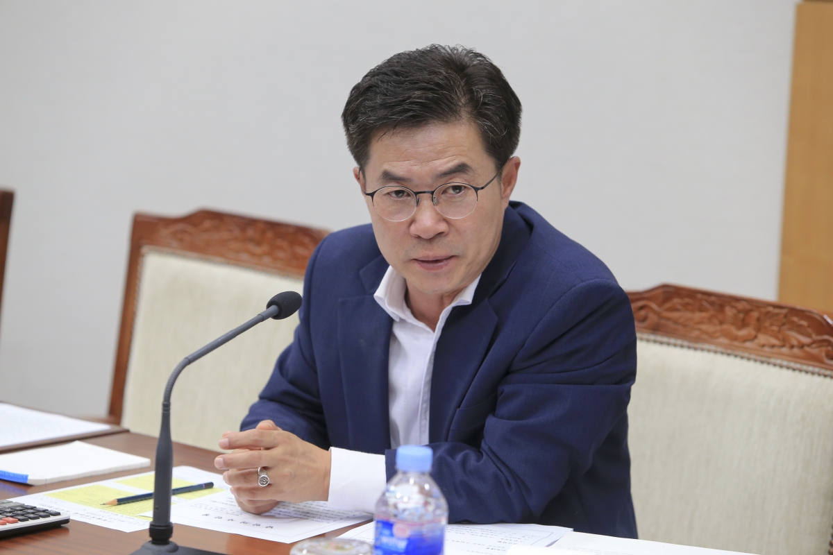20190920-012[AP7U2968-제233회 임시회 기획행정위원회 조례안 심사활동.jpg