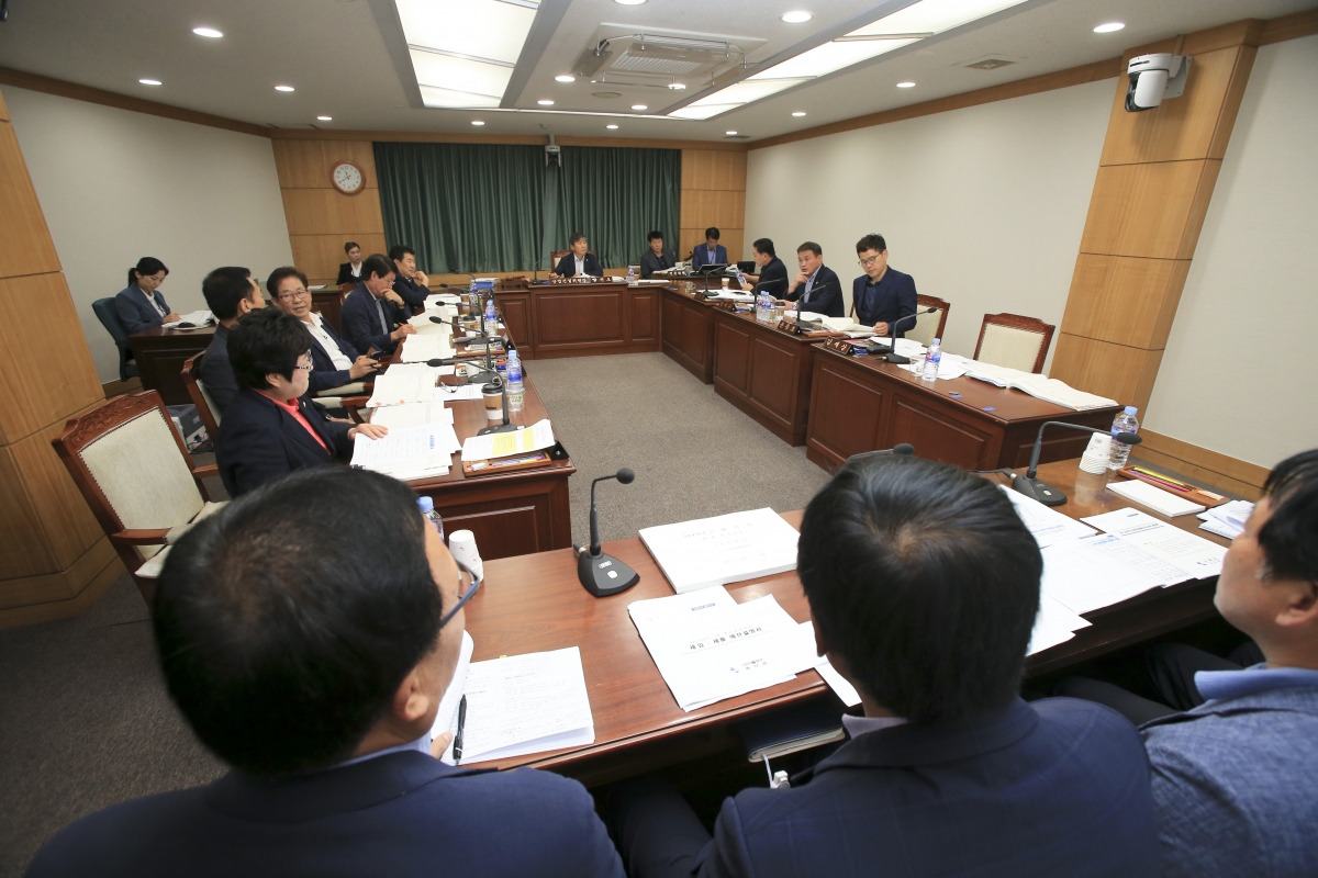20190925-026[AP7U3790-제233회 임시회 산업건설위원회 제2회 추경예산안 예비심사활동.jpg