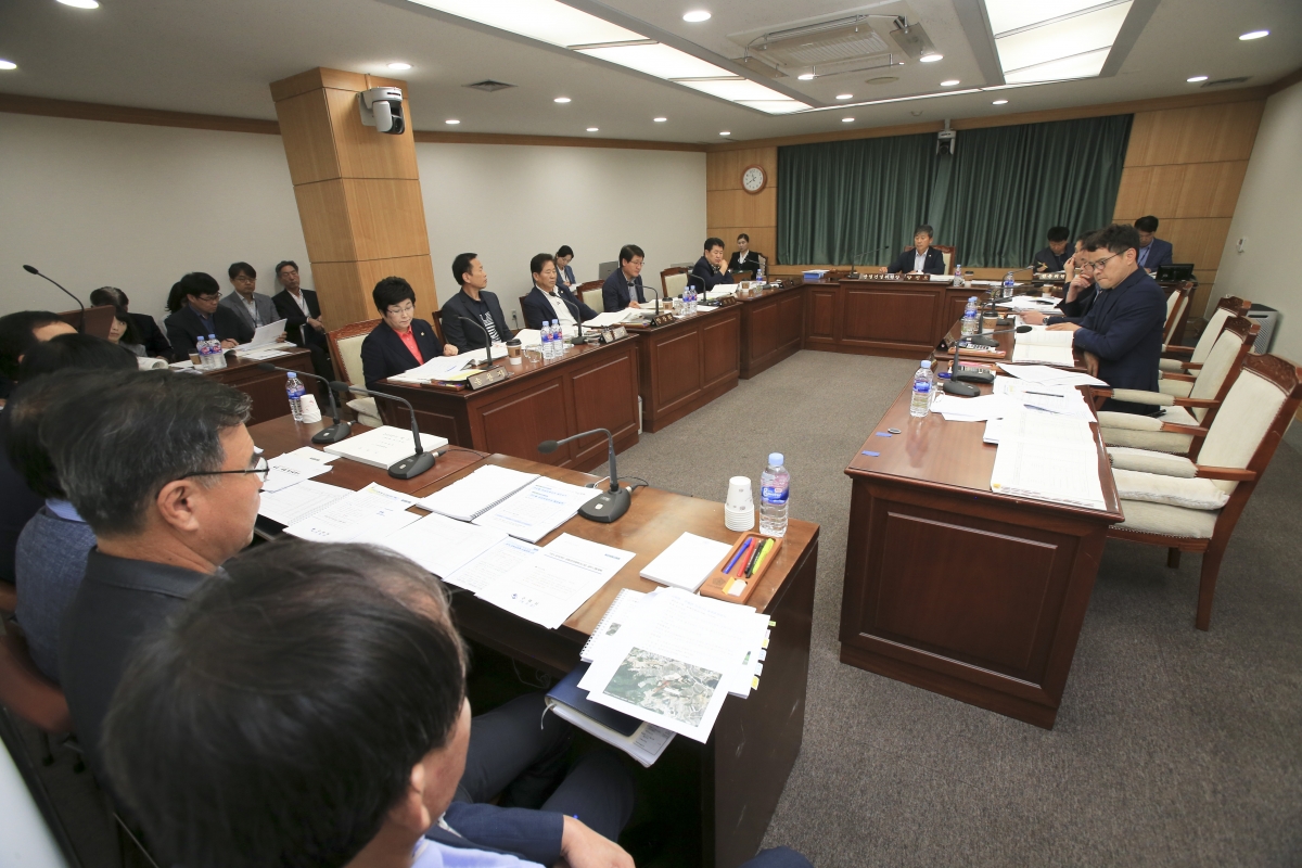 20190925-025[AP7U3787-제233회 임시회 산업건설위원회 제2회 추경예산안 예비심사활동.jpg