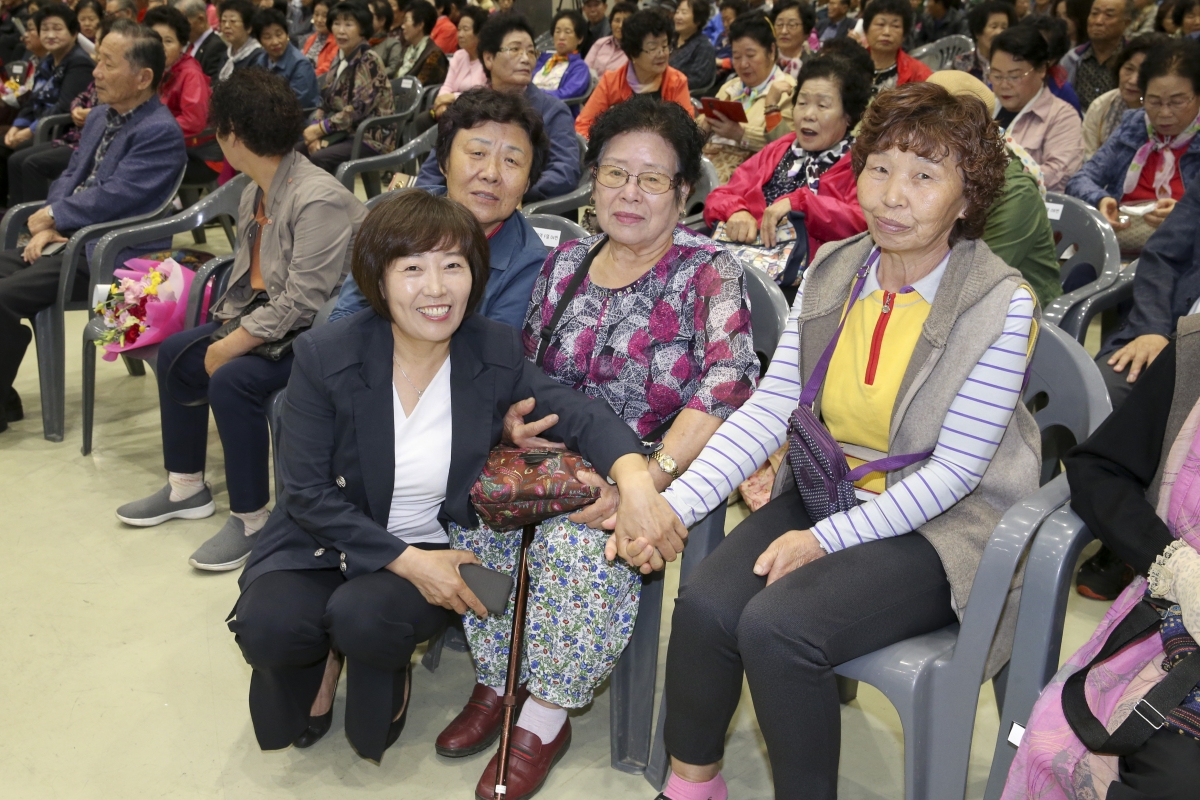 20191008-047[AP7U4895-제23회 노인의 날 기념식.jpg