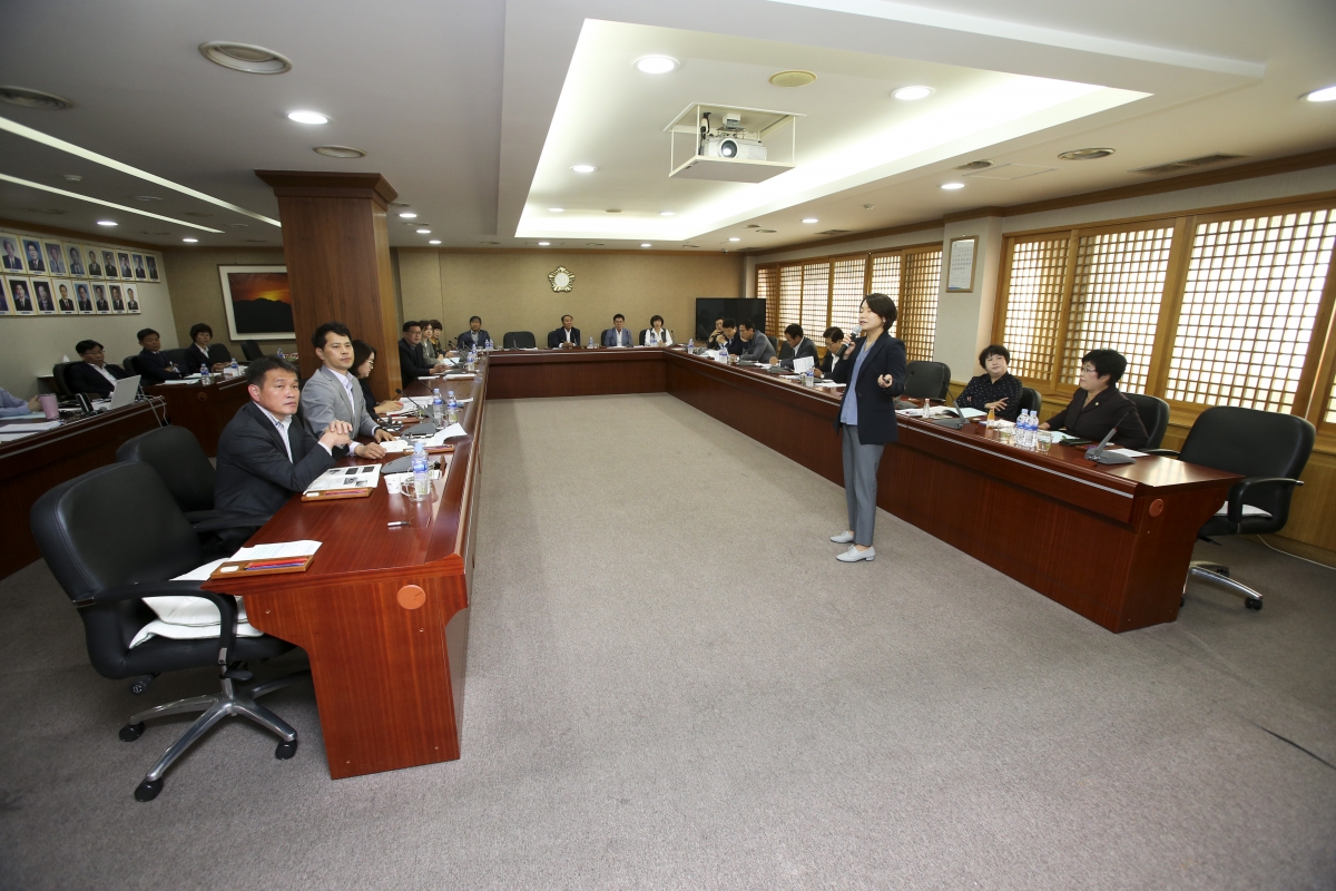 20191017-007[AP7U5403-제234회 임시회 기간중 인권교육-조정희 강사.jpg
