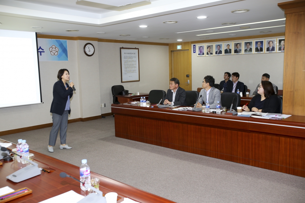 20191017-010[AP7U5414-제234회 임시회 기간중 인권교육-조정희 강사.jpg