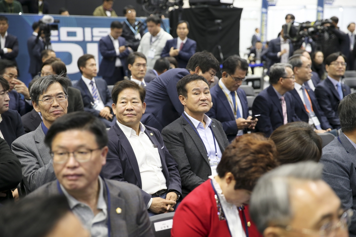 20191031-015[AP7U6477-2019 대한민국 스마트 국방 ICT 산업박람회.jpg