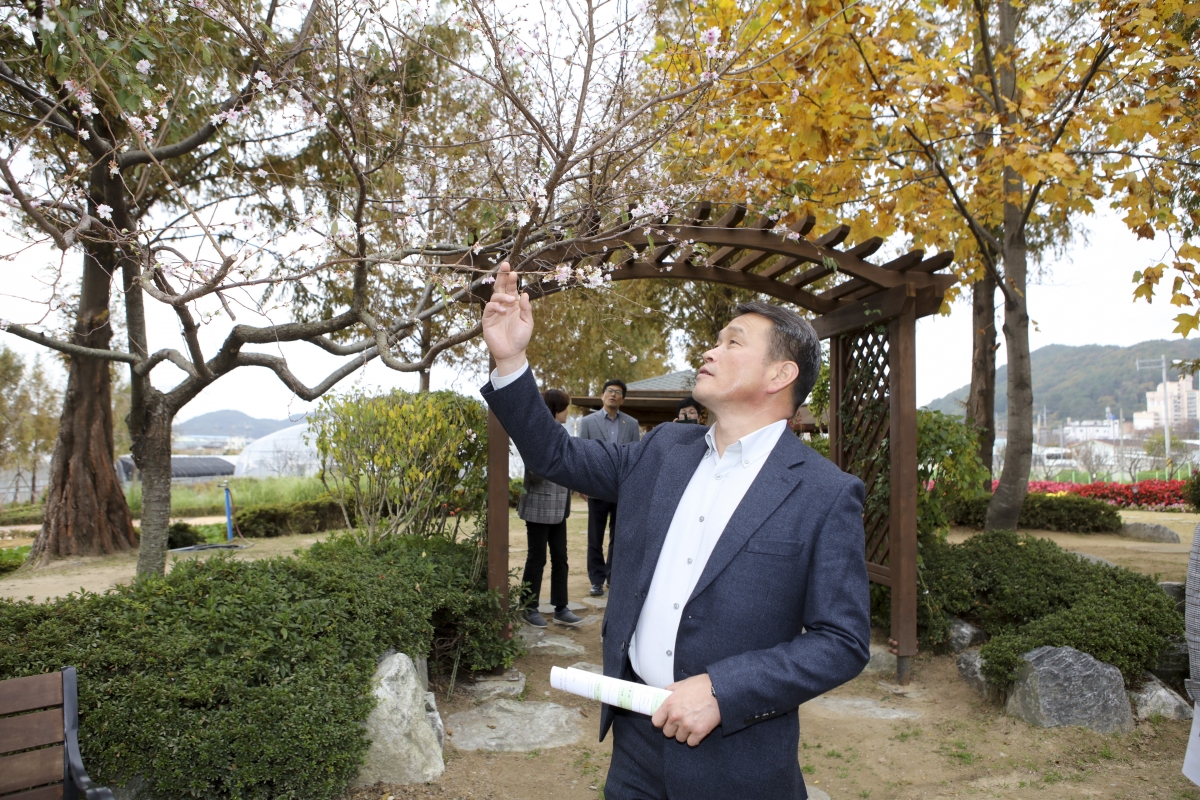 20191113-043[IMG_5712-산업건설위원회 진해농업테마파크 시설견학.jpg