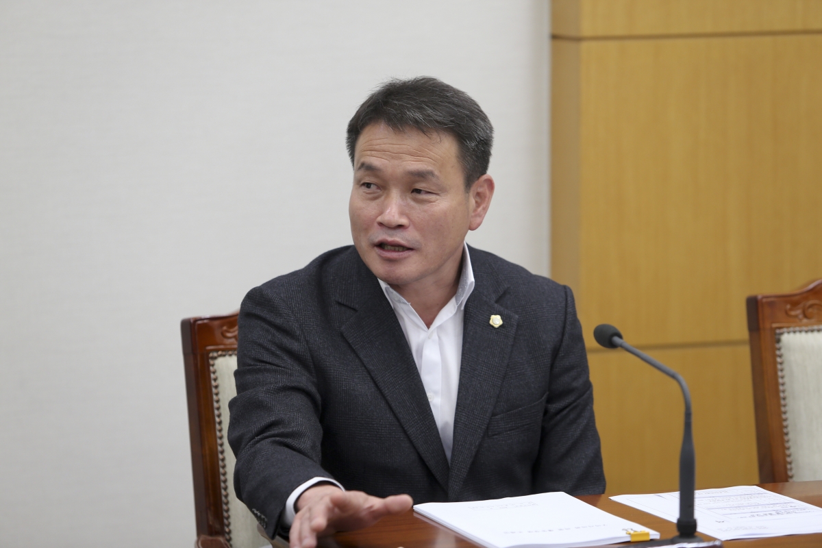 20191126-015[AP7U7996-제235회 정례회 의회운영위원회 조례안 심사활동.jpg