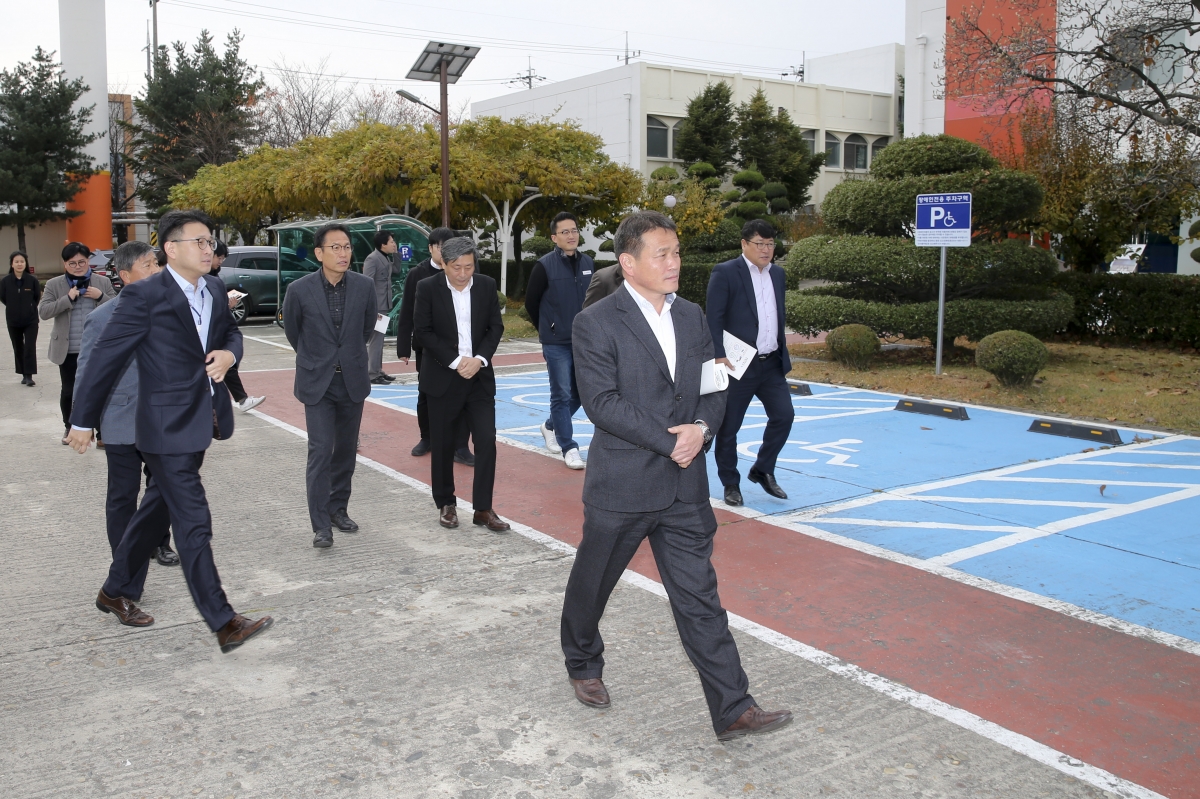 20191127-028[AP7U8394-제235회 정례회 산업건설위원회 한국이모빌리티 제조유통협동조합 현장방문.jpg