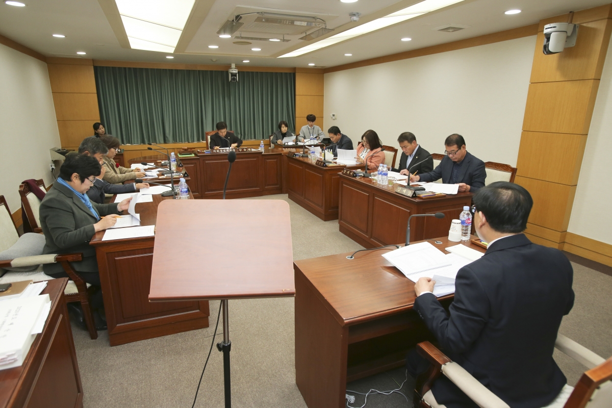 20191128-001[AP7U8419-제235회 정례회 의회운영위원회 2020년도 예산안 및 기금운용계획안 예비심사 활동.jpg
