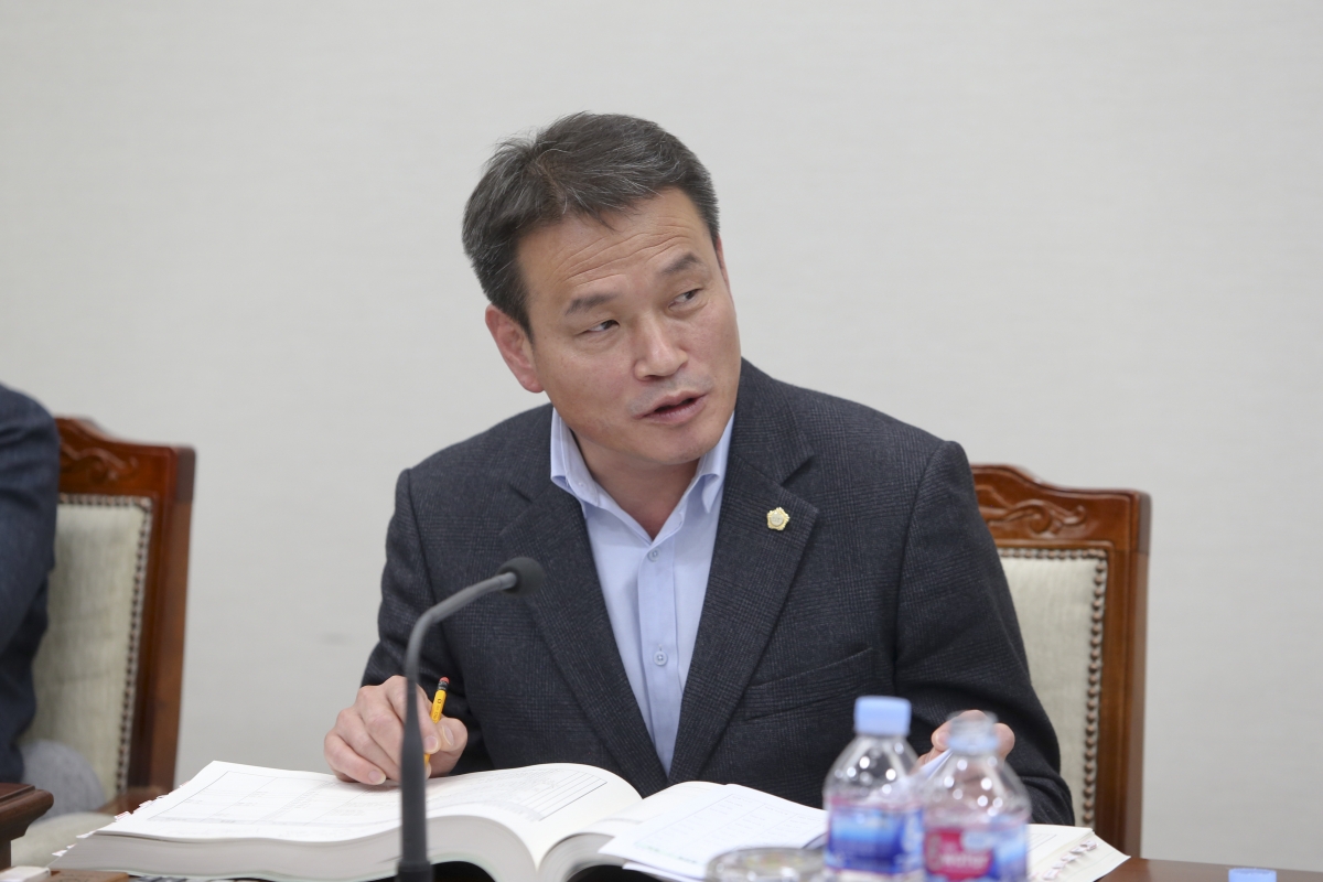 20191129-014[AP7U8750-제235회 정례회 산업건설위원회 2020년도 예산안 및 기금운용계획안 예비심사 활동.jpg