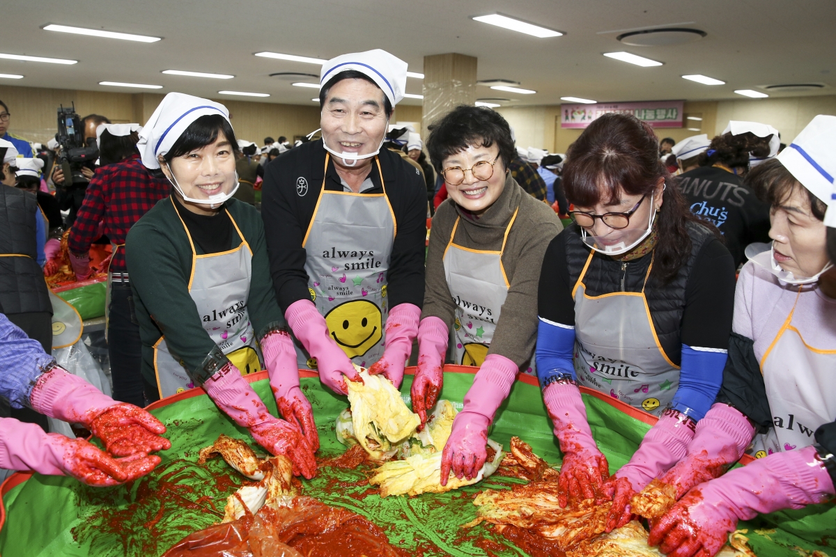 20191218-026[AP7U9861-관내 농축협 김장 나눔행사.jpg