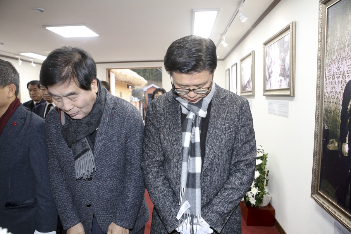 20200102-054[IMG_6591-박정희대통령 생가 참배.jpg