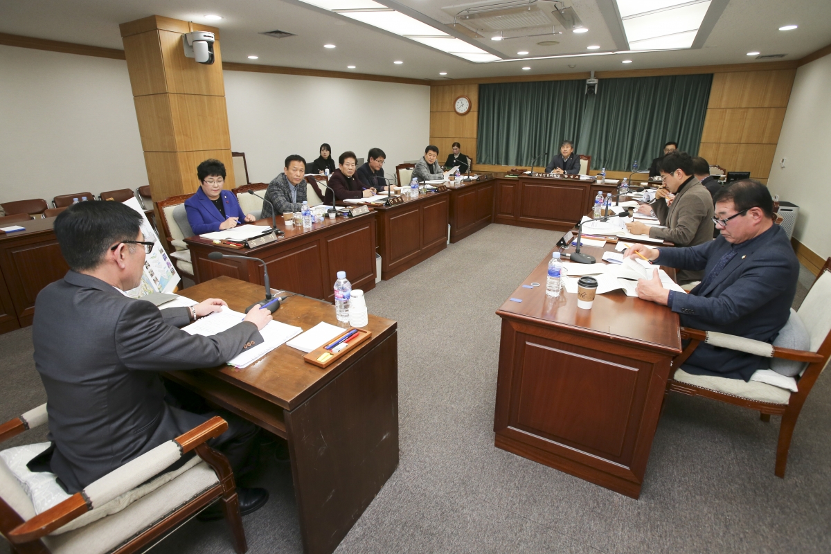 20200203-020[AP7U1016-제236회 임시회 산업건설위원회 조례안 심사활동.jpg
