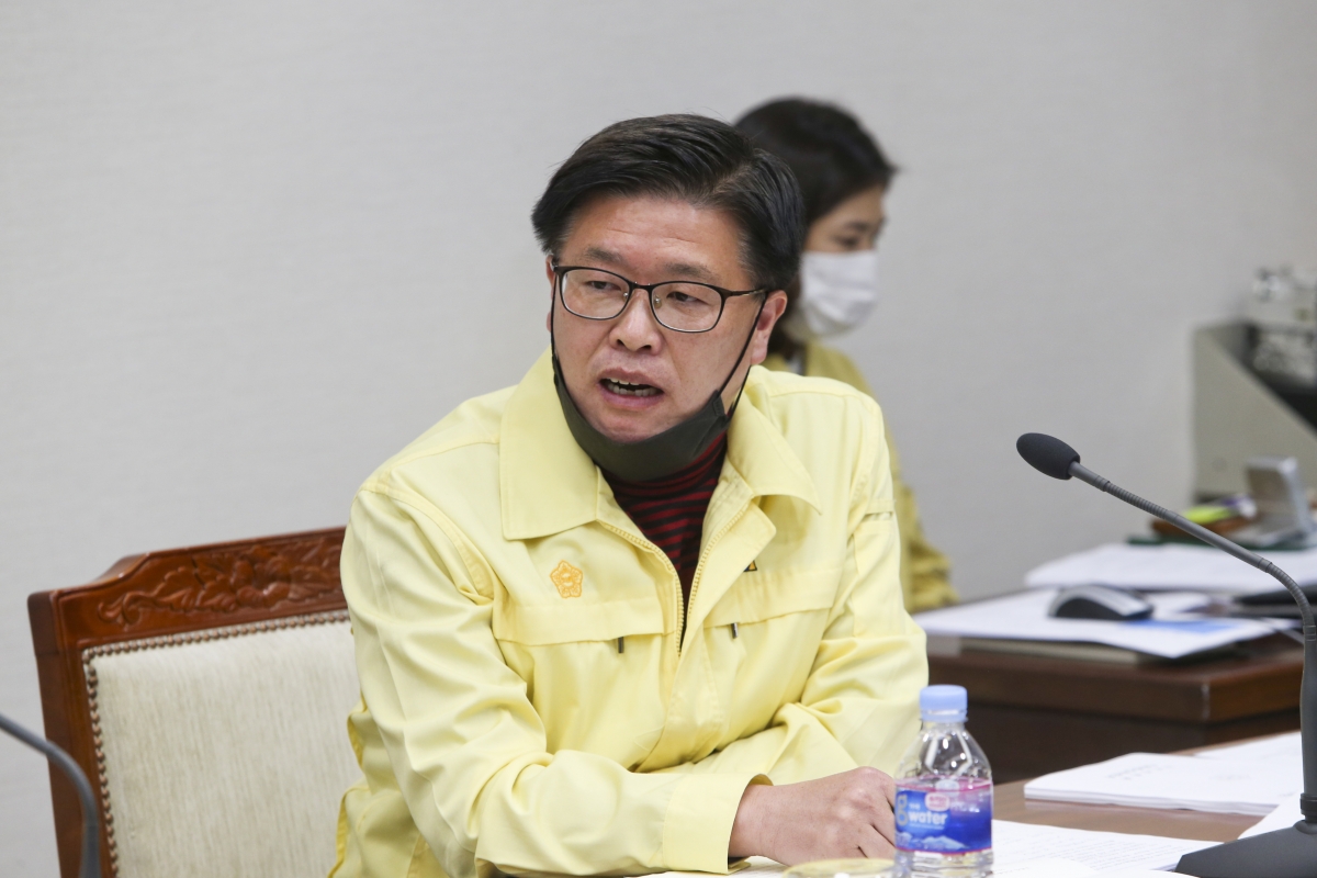 20200422-030[AP7U2338-제238회 임시회시 기획행정위원회 소관 조례안 심사활동.jpg