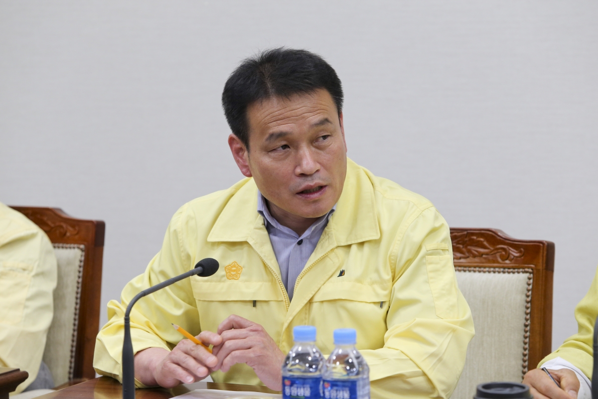 20200515-016[AP7U2998-제239회 임시회시 산업건설위원회 조례안 심사활동.jpg