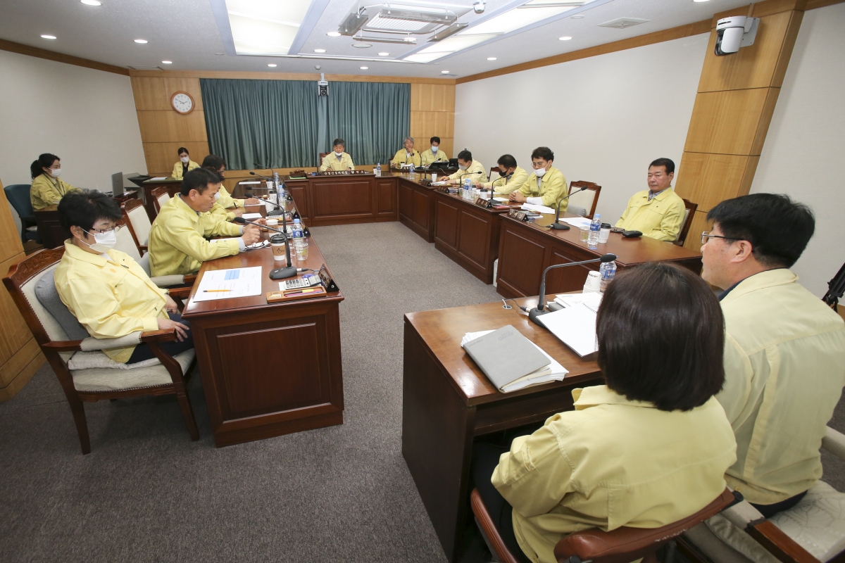20200515-010[AP7U2980-제239회 임시회시 산업건설위원회 조례안 심사활동.jpg