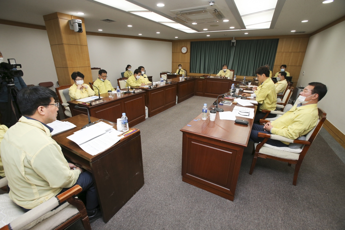 20200515-011[AP7U2993-제239회 임시회시 산업건설위원회 조례안 심사활동.jpg