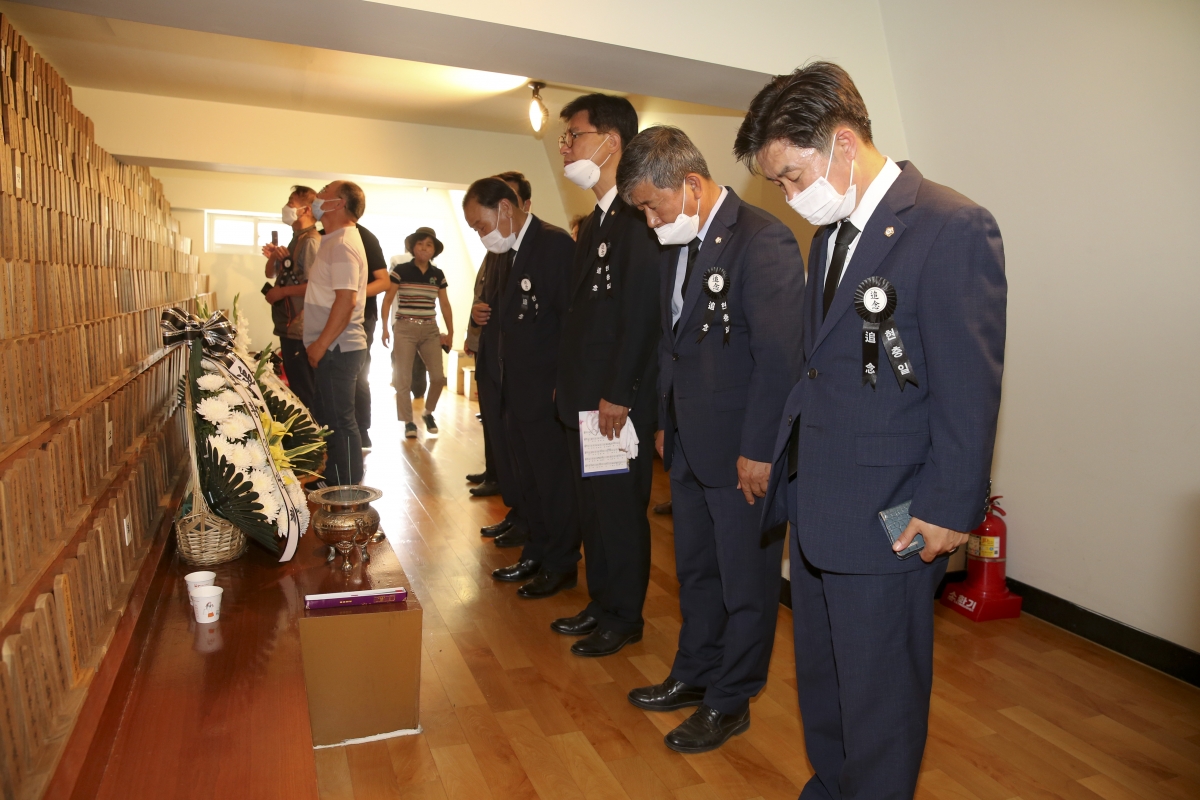 20200606-080[AP7U3930-제65회 현충일 추념식.jpg