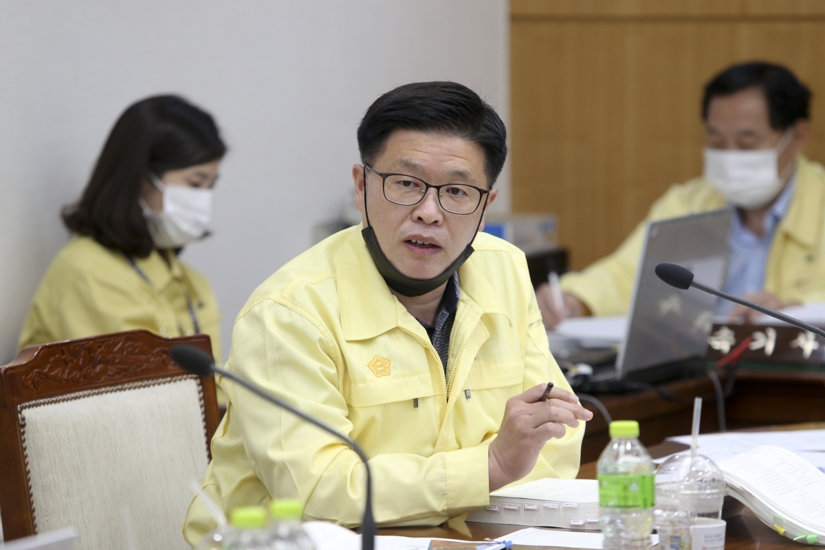 20200604-010[AP7U3681-제240회 구미시의회 제1차 정례회시 기획행정위원회 소관 행정사무감사 활동.jpg