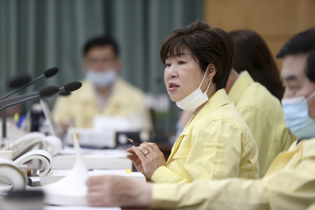 20200604-021[AP7U3723-제240회 구미시의회 제1차 정례회시 기획행정위원회 소관 행정사무감사 활동.jpg