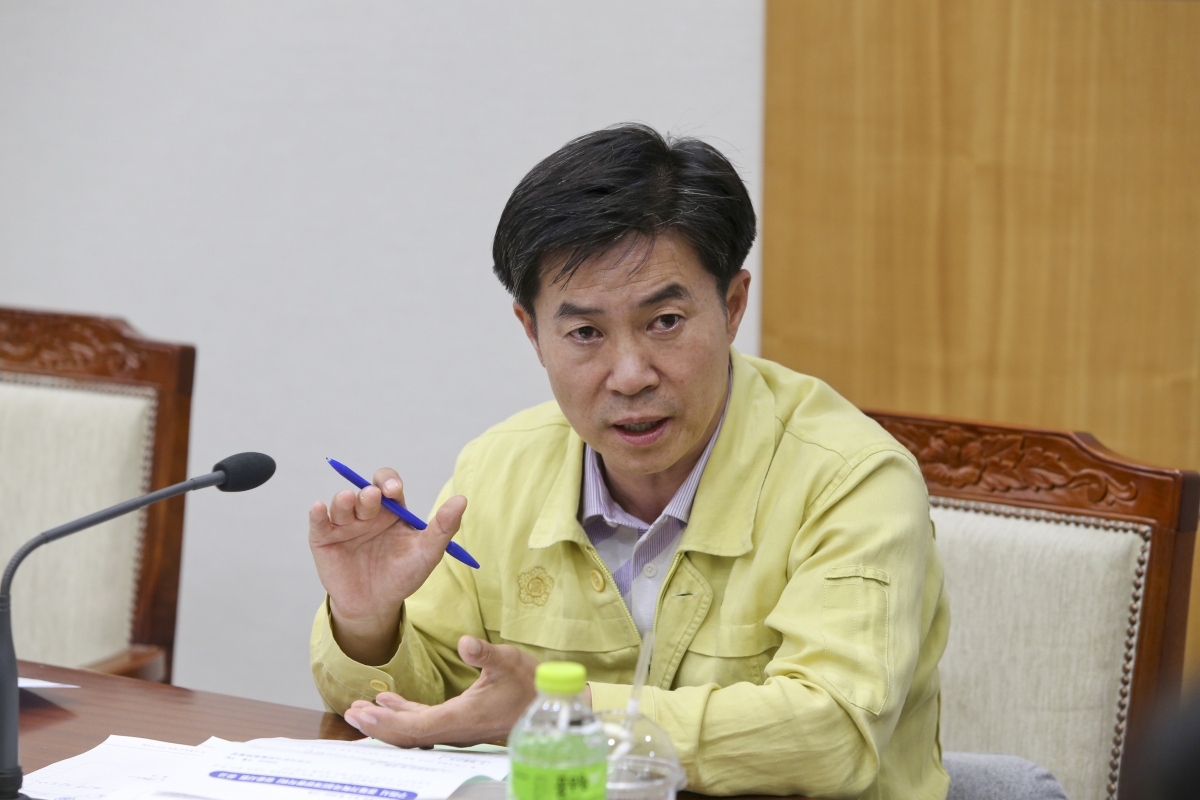 20200605-011[AP7U3784-제240회 구미시의회 제1차 정례회시 기획행정위원회 소관 행정사무감사 활동.jpg