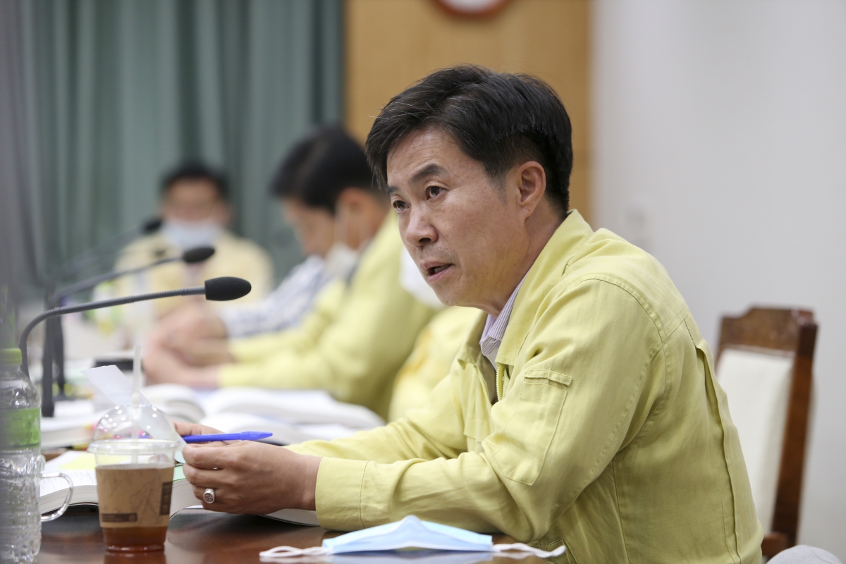 20200605-009[AP7U3778-제240회 구미시의회 제1차 정례회시 기획행정위원회 소관 행정사무감사 활동.jpg