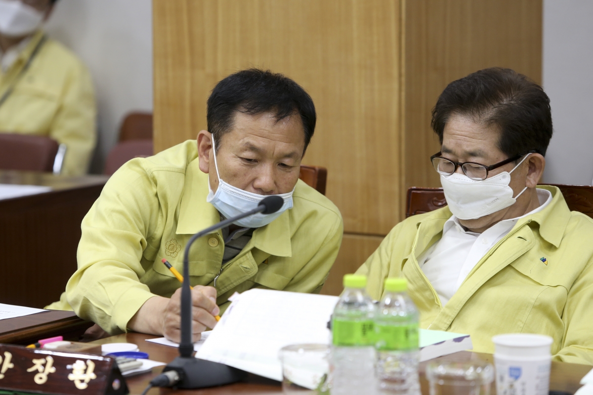 20200604-044[AP7U3664-제240회 구미시의회 제1차 정례회시 산업건설위원회 소관 행정사무감사 활동.jpg